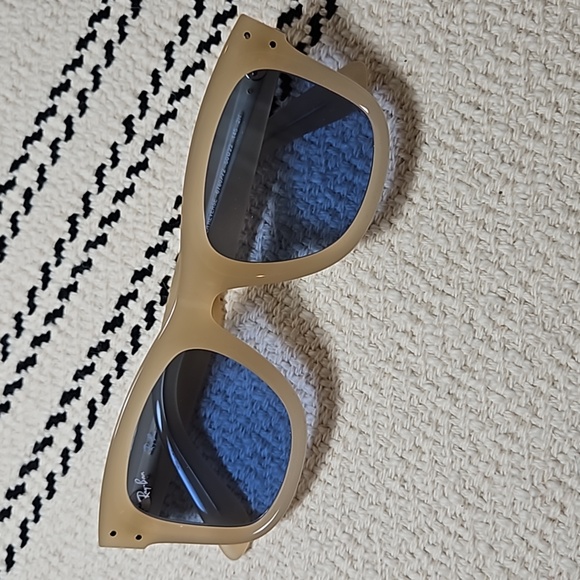 Ray-Ban Beige and Blue Sunglasses - Picture 6 of 6